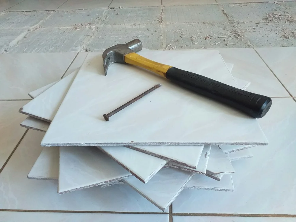 Comment calculer la surface de carrelage avant de refaire un sol ?